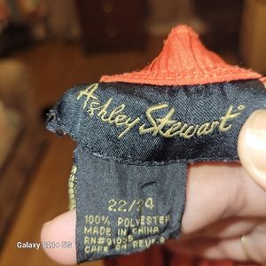 Plus-sized book skirt